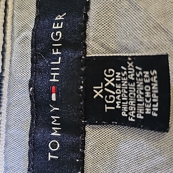 Tommy hilfiger mens black polo shirt. Henley w/3 buttons. NWOT. GOLF, BUSINESS - Picture 6 of 10